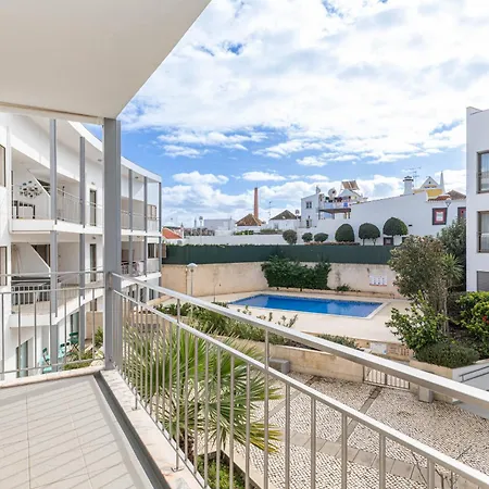 Pepita-tavira Centre, Pool & Garage Apartment *